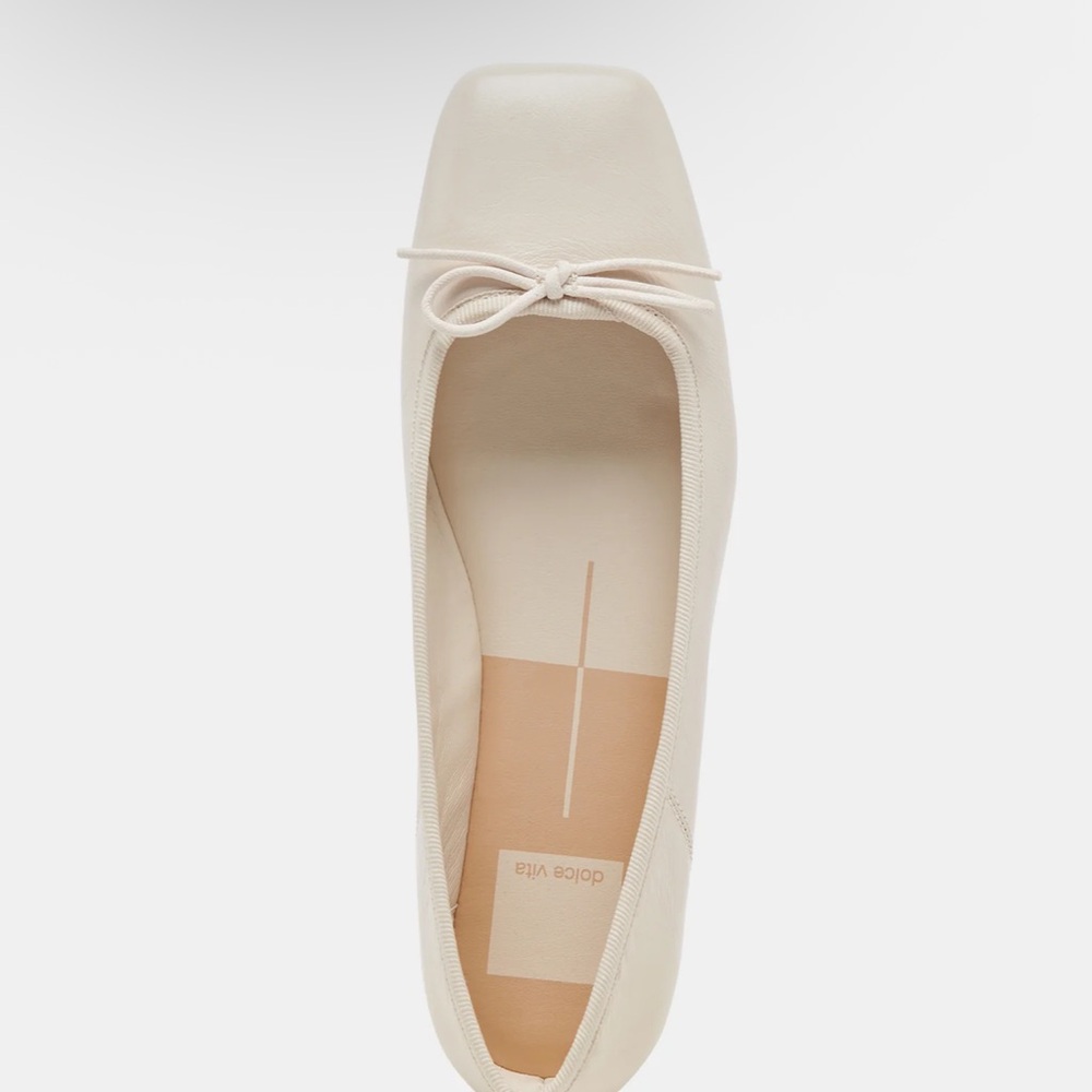 Dolce Vita - Anisa Ballet Flats Creme Crinkle Patent - Size 8.5 (BRAND NEW)